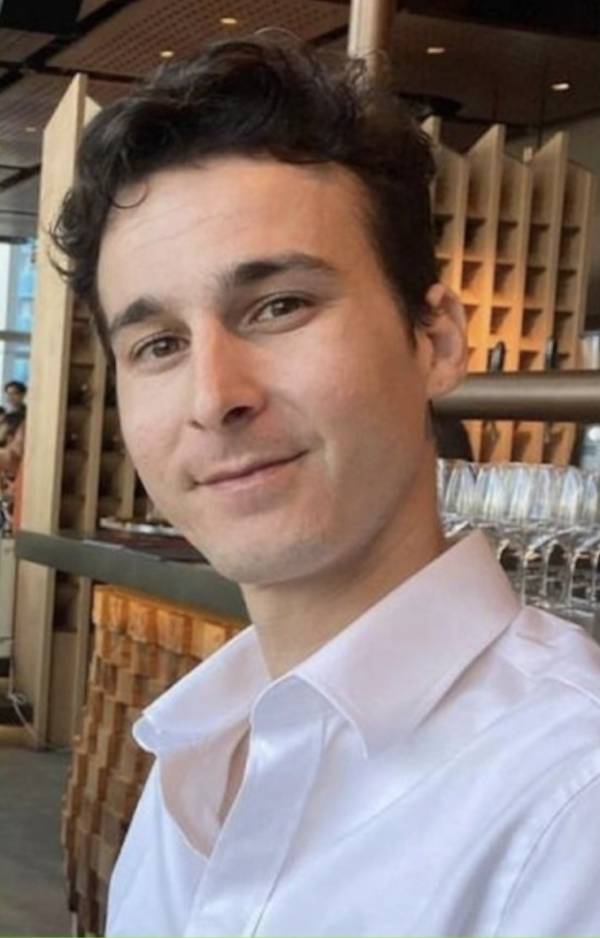 "C'est la fin d'un cauchemar" : le Français Tom Félix, qui risquait la peine de mort pour trafic de drogue en Malaisie, a été acquitté