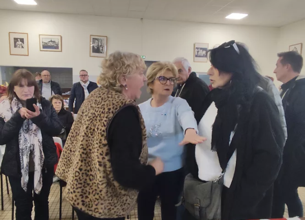 A Montceau-les-Mines, l'assemblée générale est "partie en cacahouète"