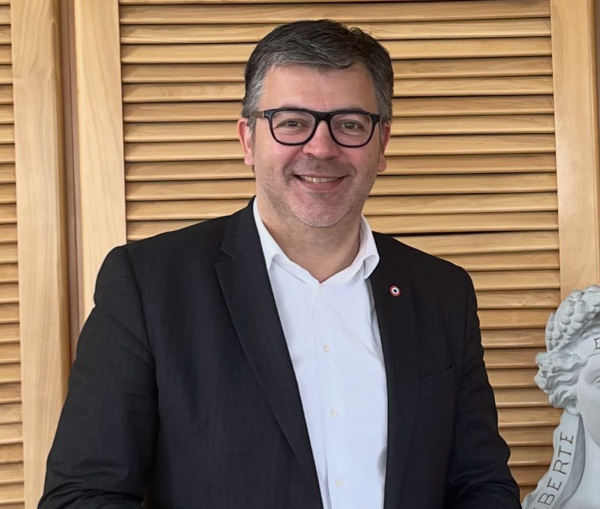 Élections municipales : le Sénateur Fabien GENET dénonce le calendrier « impossible » et les dysfonctionnements de la propagande électorale