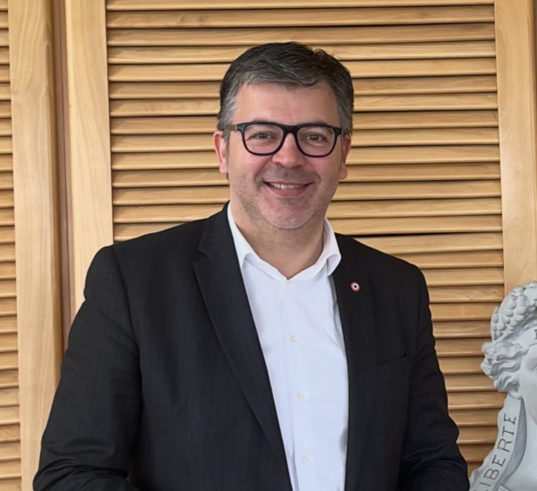 Électrification des usages : le Sénateur Fabien GENET alerte le Gouvernement sur l’état des réseaux électriques et les risques d’une  « fracture électrique » des territoires 