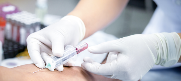 Une prise de sang pour mieux détecter le cancer du poumon