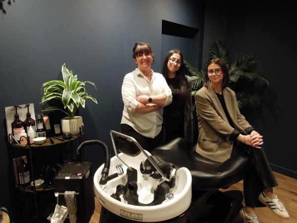 Le salon de coiffure de Camille Delepierre , »Côté Coiffure », ouvre un Hair Spa, rue de la citadelle, afin d’associer détente et soin du cheveux.