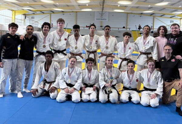 JUDO CLUB CHALONNAIS  - L’équipe Seniors mixte accroche le bronze lors du championnat BFC -  3 Cadets qualifiés pour la phase nationale équipe !