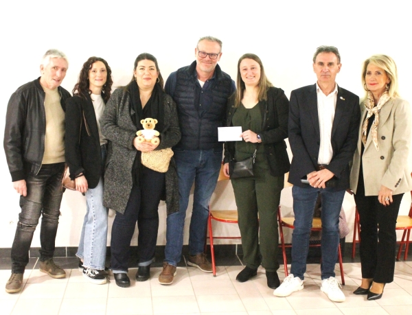 A l’issue de son concert de Noël 2025 le Rotary Chalon Saint-Vincent fait un don de 7 500 euros à l’association Doli 