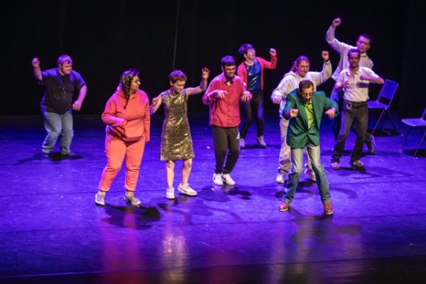  "Scènes de vie" par la troupe "Les invités" : remarquable !