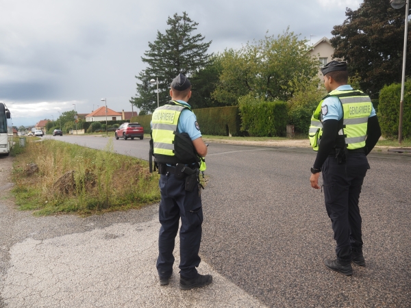Opération de contrôle des gendarmes ce vendredi soir à Oslon 