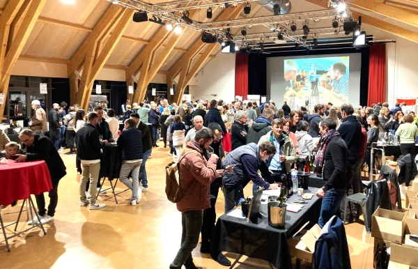 Un rendez-vous à ne pas manquer, le 6e salon de Vin sur Vin les 29 et 30 novembre à la salle des Arcades à Tournus 