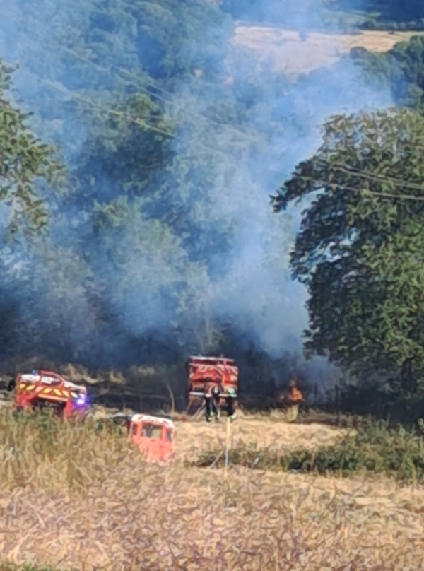 Après l'incendie de dimanche, les élus de Chatel-Moron tiennent à remercier publiquement l'ensemble des sapeurs-pompiers mobilisés 