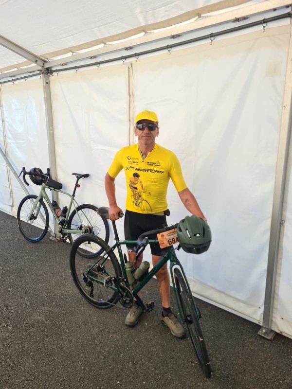  Le cycliste chalonnais  Miguel De Almeida  a dépassé Berlin.