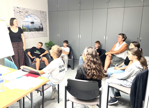 Pluradys Saône-et-Loire donne un « coup de pouce » à sept enfants souffrant de troubles DYS pour réussir leur entrée au collège 