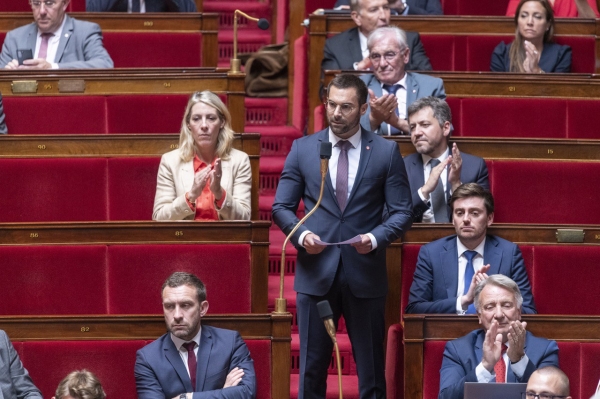 Julien Odoul (RN) dénonce l'attitude de Gérald Darmanin avec la loi Asile/Immigration 