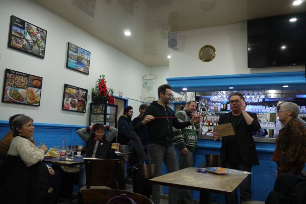 Trio gagnant pour le restaurant La Marine à Tournus, spectacle piano-voix et magie