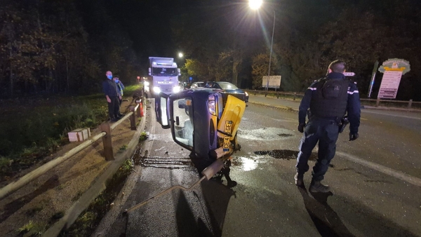 Violente perte de contrôle à l'entrée de Châtenoy en Bresse 
