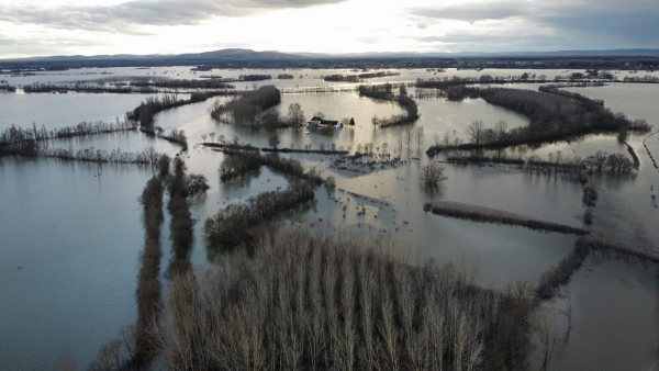 Incroyable vue sur l'Ile Chaumette à Epervans 