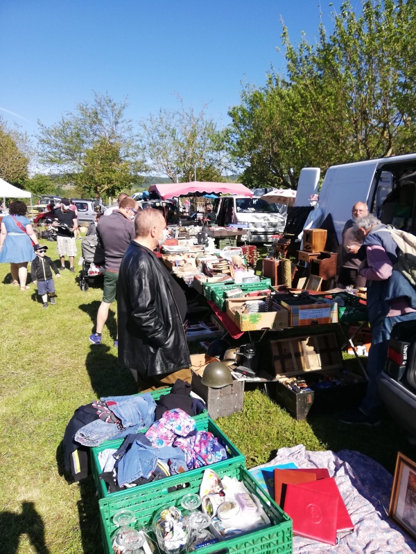 La brocante de Chagny suscite l'engouement 