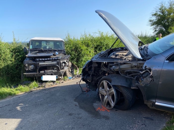 Deux blessés dans un choc frontal à Saint Laurent d'Andenay