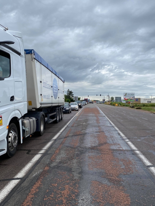 SECTEUR LUX - De gros ralentissements ce mardi matin au niveau du rond-point de Lux 