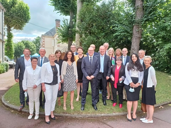 Photo de classe pour les conseillers départementaux chalonnais 