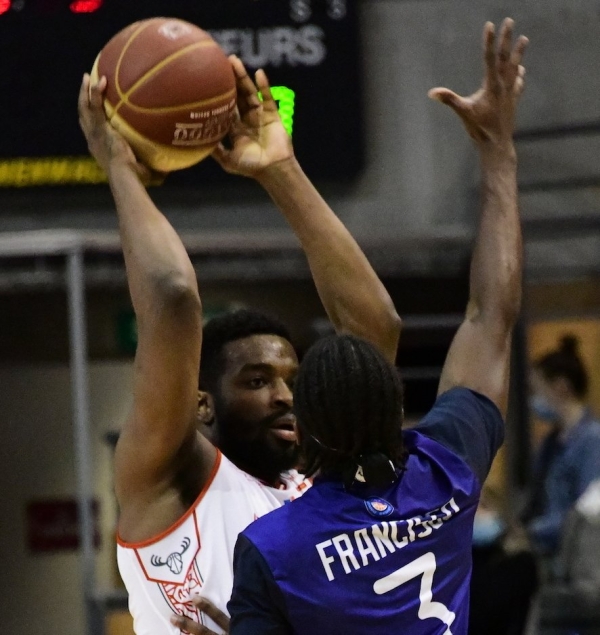 En amical, L’Elan Chalon bat la Chorale de Roanne au Colisée