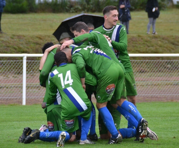 FOOTBALL (Coupe de France) :  Saint-Marcel élimine Saint Sernin