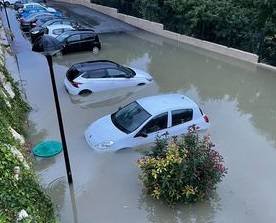 Les Bouches du Rhône et Marseille sous des déluges d'eau