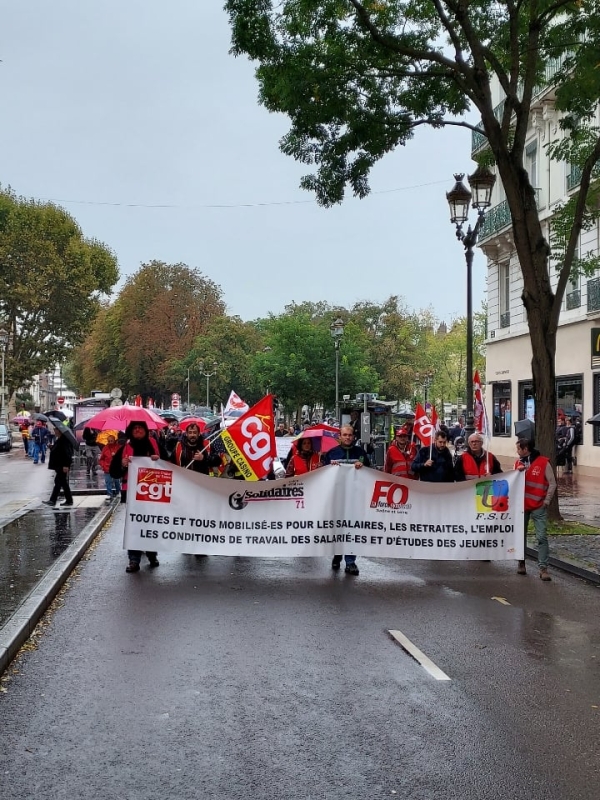 GREVE DU 5 OCTOBRE - 600 personnes ont défilé ce mardi à Chalon sur Saône 