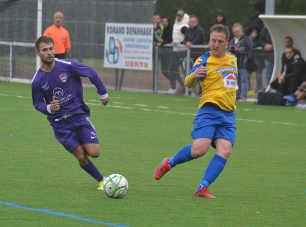 FOOTBALL (Régionale 1) :  Chalon s'impose sur un doublé face à Saint Sernin