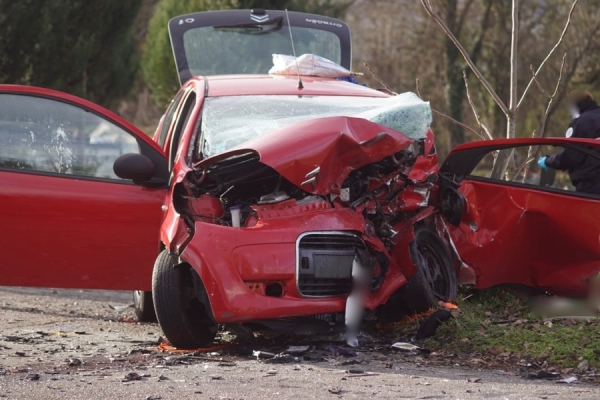 1 mort et 2 blessés dans un choc frontal à Mâcon 