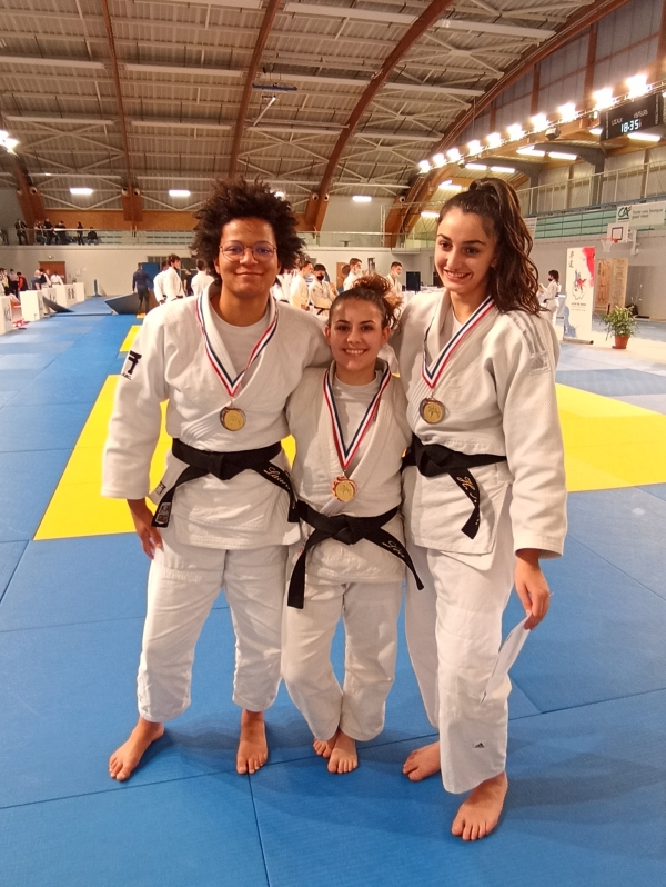 Hélène NASR et Laura PERONET récidivent pour un Championnat de France !