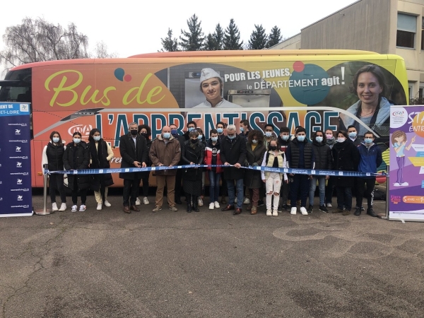 Le Bus de l’Apprentissage repart à la rencontre des collégiens saône-et-loiriens pour la 22ème fois.