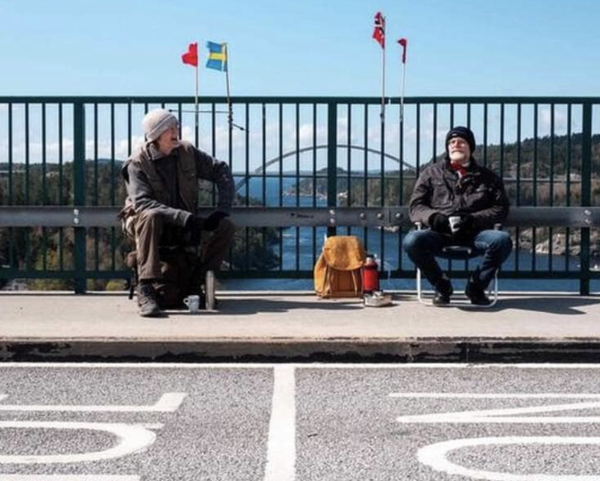 Séparés par le Covid-19, ces jumeaux se retrouvent chaque semaine de part et d’autre de la frontière