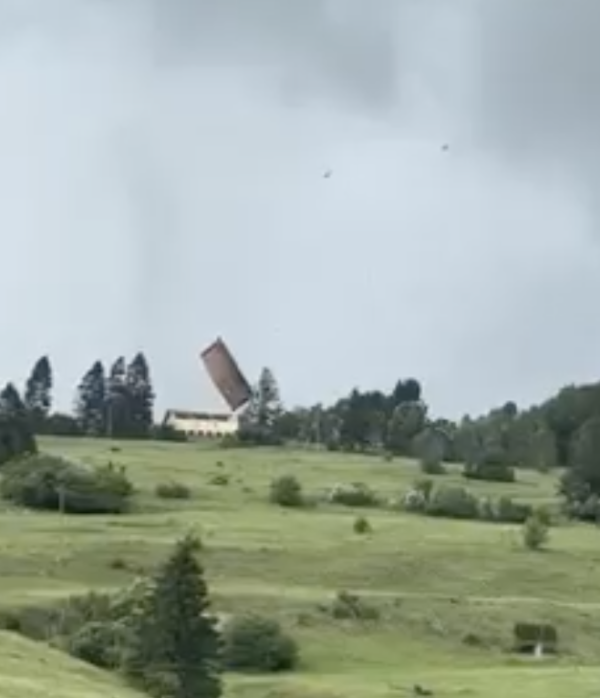 Une tornade filmée dans le Doubs ce mardi midi...