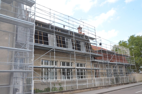 Grosse opération de rénovation de toiture à l'école des Charreaux 