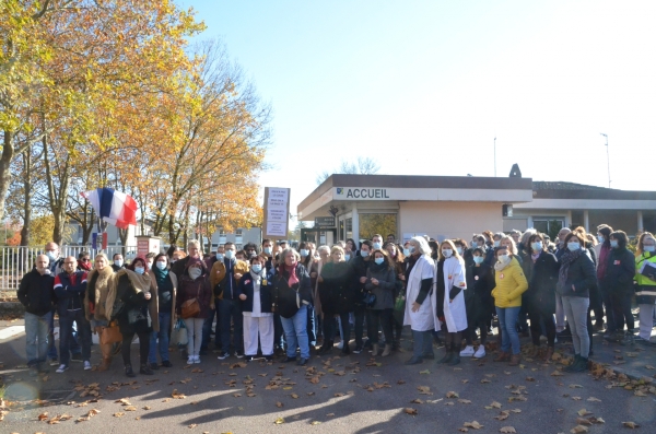 Le personnel du CHS de Sevrey obtient gain de cause après un débrayage massif