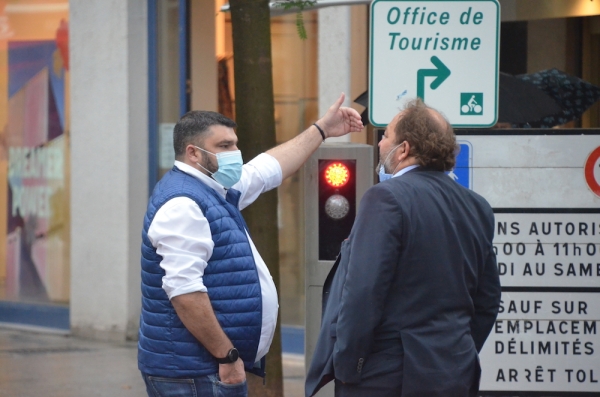 Quand le député européen indique la route à suivre au député du Chalonnais !