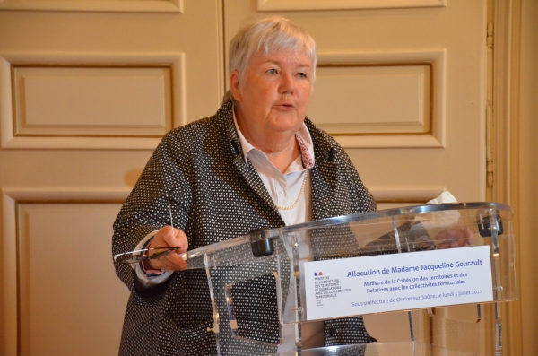 Jacqueline Gourault Ministre de la Cohésion des territoires et des Relations avec les collectivités territoriales vient saluer l'entrée de 15 nouvelles communes de Saône et Loire au sein de "Petites villes de demain"