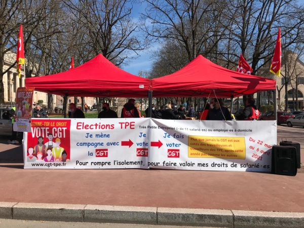 Une caravane élection TPE (Très Petite Entreprise et salarié·es du particulier employeur) était présente ce mardi à Chalon sur l’esplanade du palais de justice.