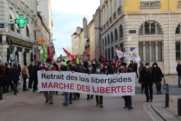 « Contre les lois liberticides Marche des libertés. » - Nouvelle marche annoncée à Chalon sur Saône 