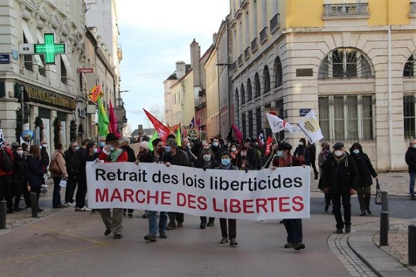 « Contre les lois liberticides Marche des libertés. » - Nouvelle marche annoncée à Chalon sur Saône