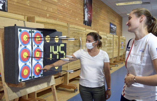 En visite en Bourgogne, la Ministre des Sports, Roxana Maracineanu encourage "tous les Français à retourner au sport"