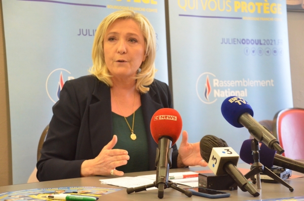 A Chalon sur Saône, Marine Le Pen annonce la Bourgogne-Franche Comté dans le top 3 des régions gagnables 
