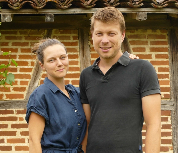 Depuis trois ans, ils produisent au coeur de la Bresse, hydrolats et huiles essentielles 100 % bio