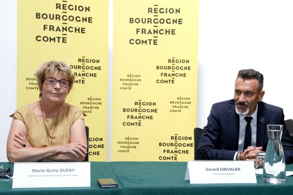 CORONAVIRUS - La région Bourgogne-Franche Comté annonce un bâtiment de 10.000 m² en Saône-et-Loire une production de meltblown d'ici la fin 2021