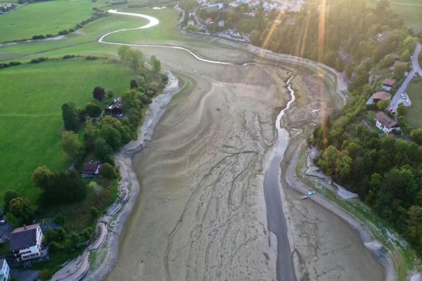 SECHERESSE - Paysage saisissant dans l'est de la région Bourgogne-Franche Comté 