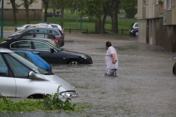 INTEMPERIES - Un vrai déluge s'est abattu sur Autun ce mercredi en fin d'après-midi 