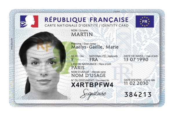La carte d'identité nouveau format débarque en Saône et Loire