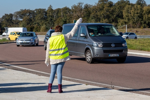 Au rond-point Jeanne Rose, le Jaune a repris des couleurs 