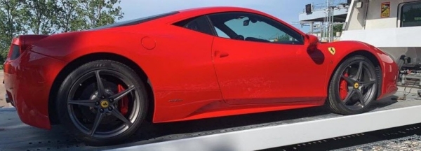La Ferrari 458 a terminé sa course... confisquée pour excès de vitesse sur les routes de Saône et Loire 