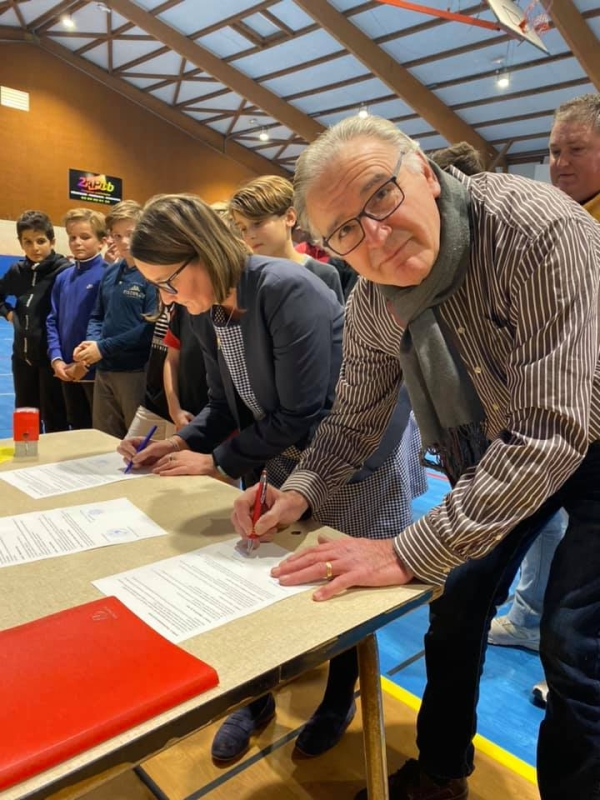 La ville de Saint-Marcel s'associe à la convention liant le collège Vivant Denon et le Handball Club Saint Marcel