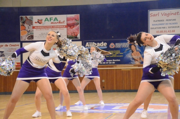 Le Rock Cheerleaders de Chalon sur Saône a marqué le coup à la Maison des Sports